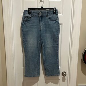 Judy Blue Light Wash Ankle Jeans
